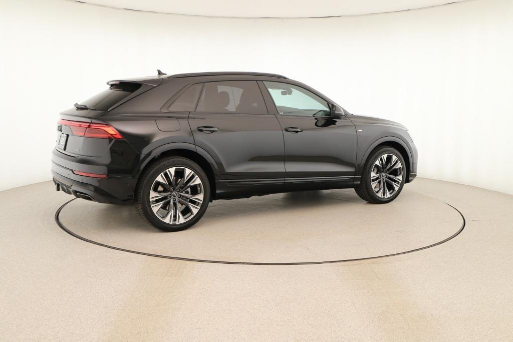 new 2025 Audi Q8 car, priced at $86,625
