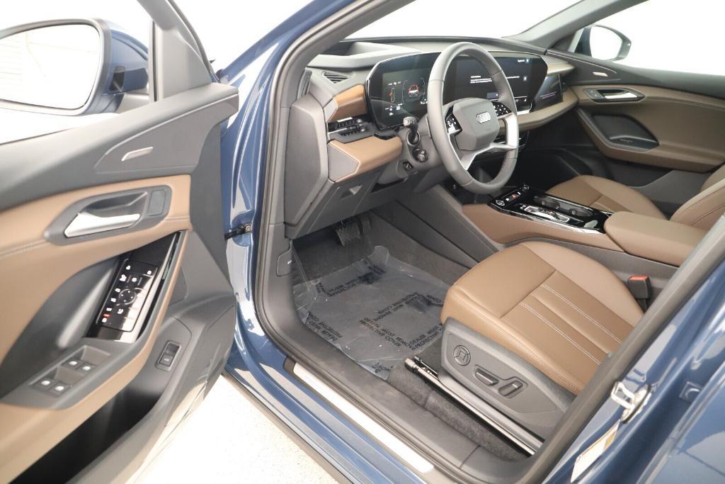 new 2025 Audi Q6 e-tron car, priced at $76,390
