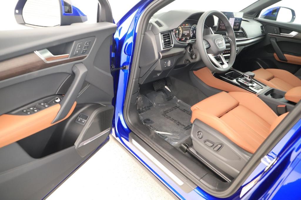 new 2025 Audi Q5 car, priced at $68,300
