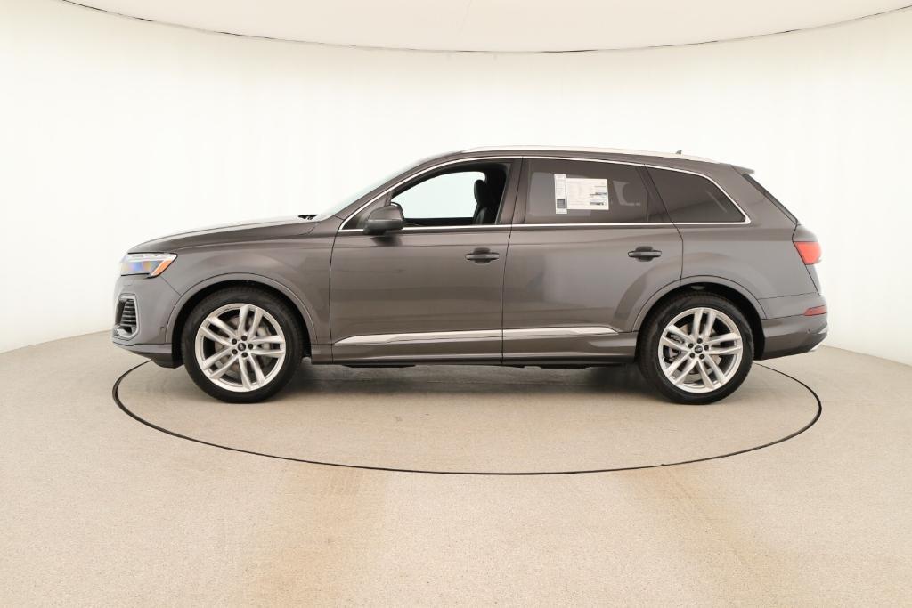 new 2025 Audi Q7 car, priced at $76,300