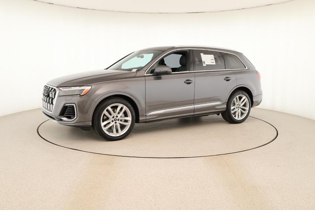 new 2025 Audi Q7 car, priced at $76,170