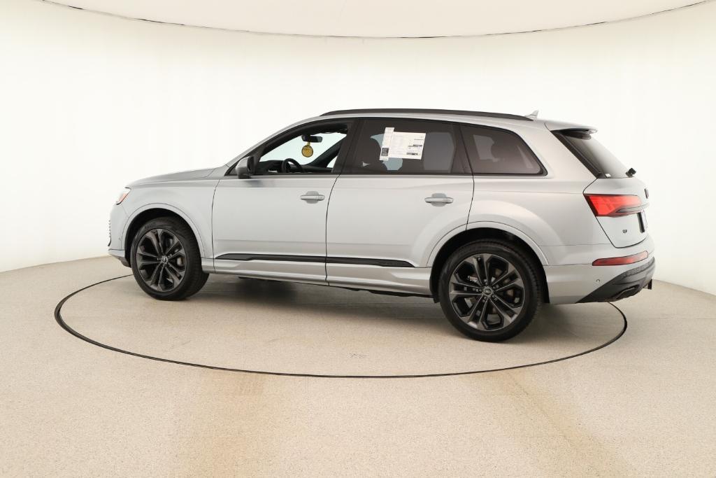 new 2025 Audi Q7 car, priced at $77,460