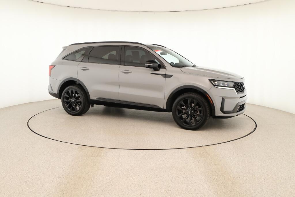 used 2022 Kia Sorento car, priced at $25,988