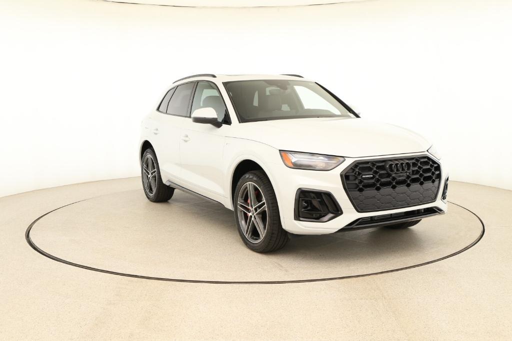 new 2024 Audi Q5 e car, priced at $68,240