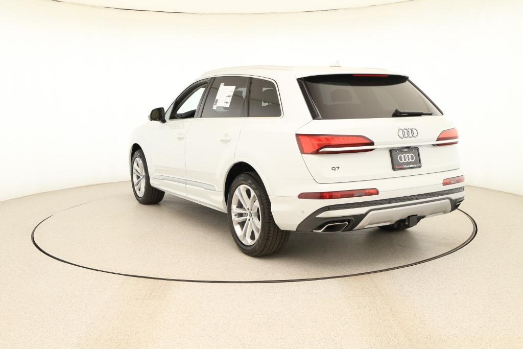 new 2025 Audi Q7 car, priced at $75,510