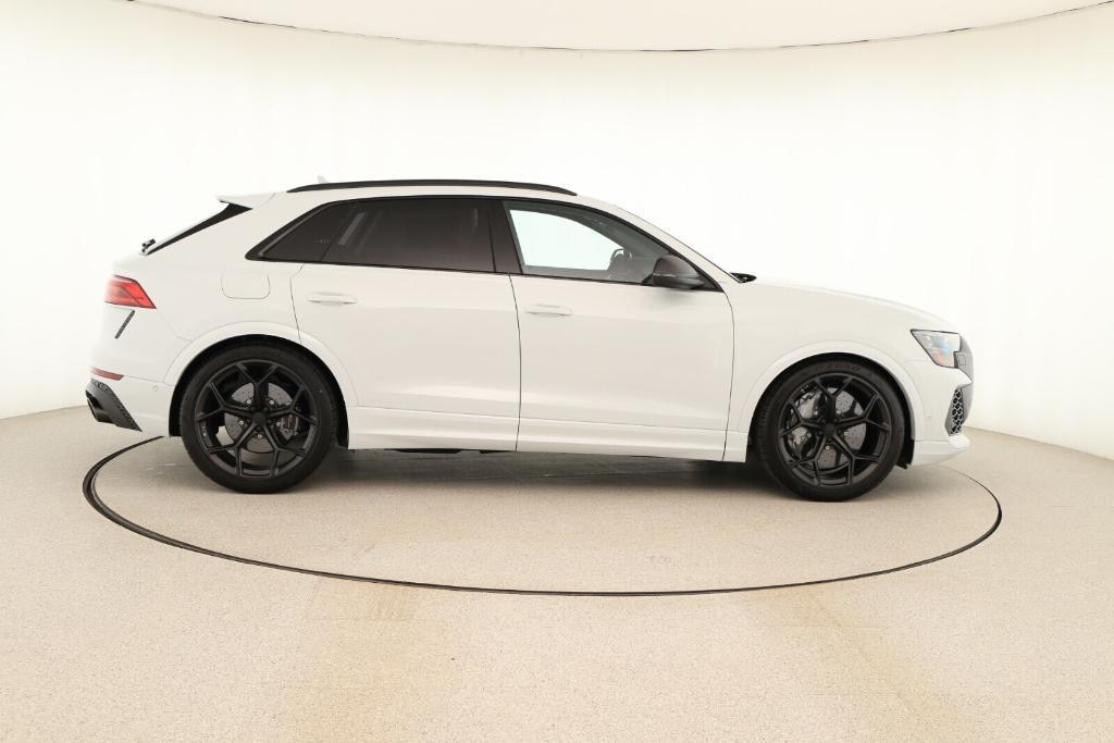 new 2026 Audi RS Q8 car, priced at $157,690