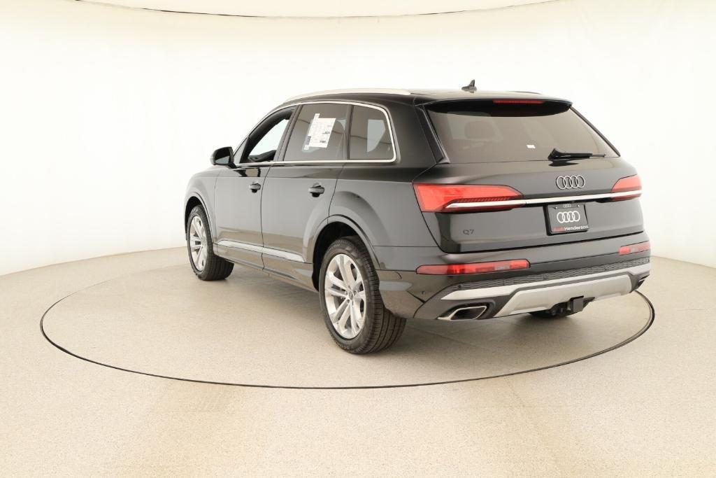 new 2025 Audi Q7 car, priced at $75,510