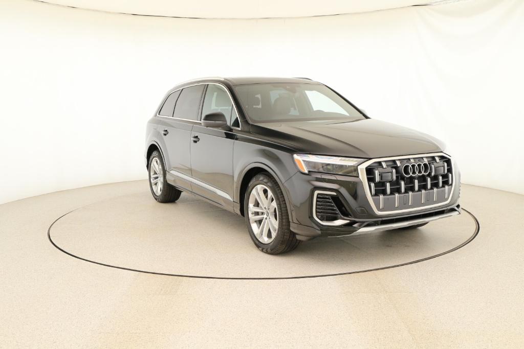 new 2025 Audi Q7 car, priced at $80,870