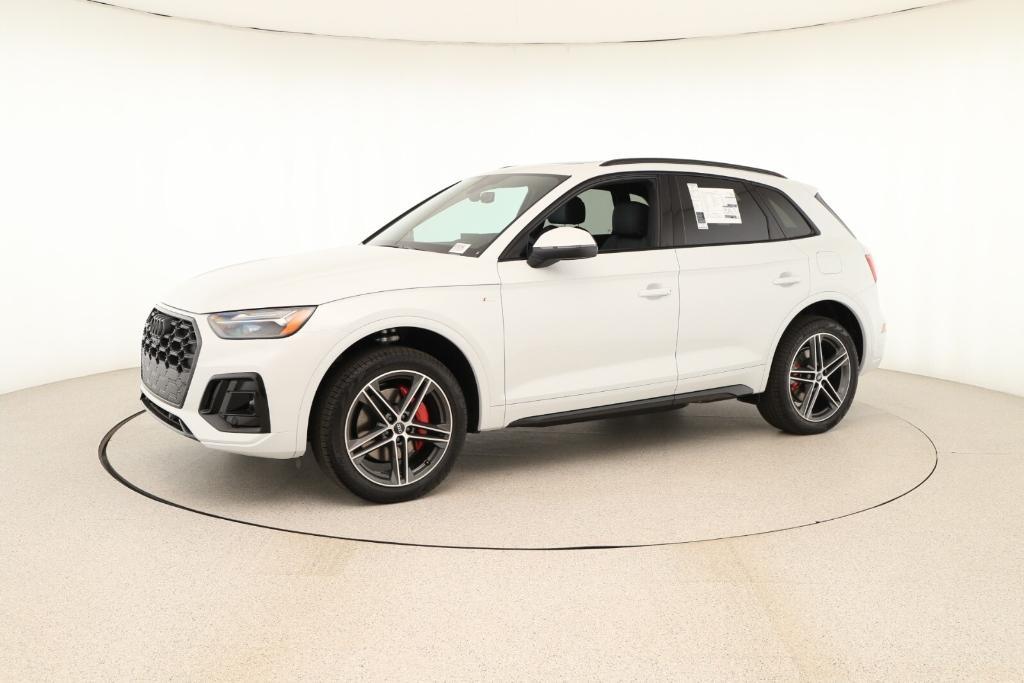 new 2025 Audi Q5 car, priced at $69,160