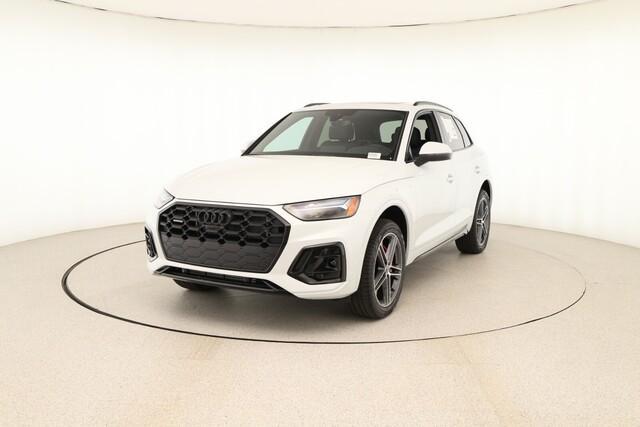 new 2025 Audi Q5 car, priced at $69,160