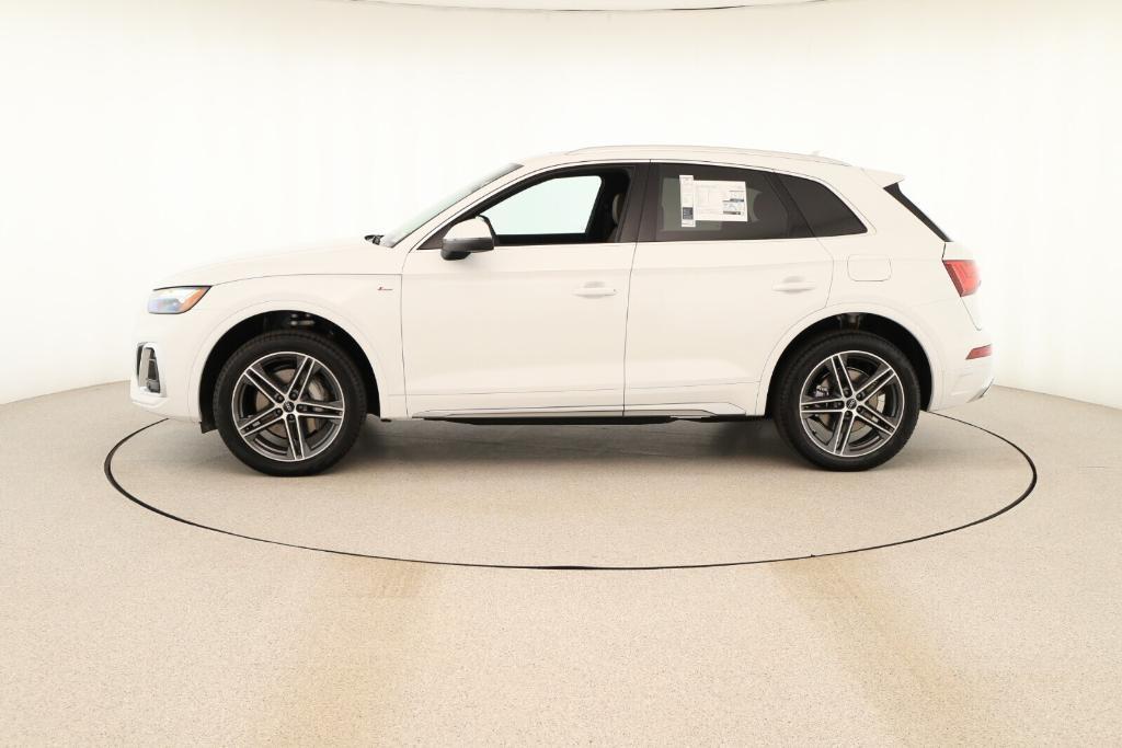 new 2025 Audi Q5 car, priced at $63,615