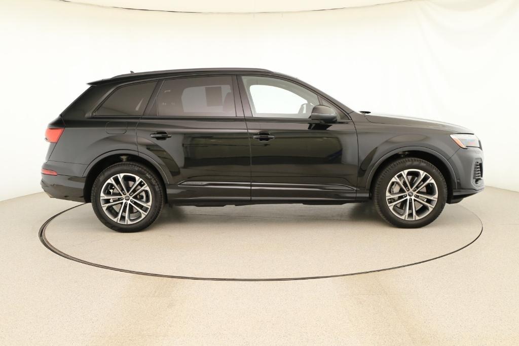 used 2025 Audi Q7 car, priced at $56,488