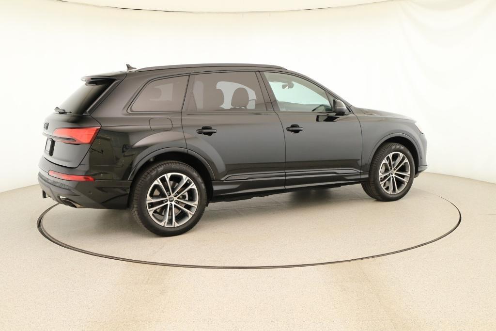 used 2025 Audi Q7 car, priced at $56,488