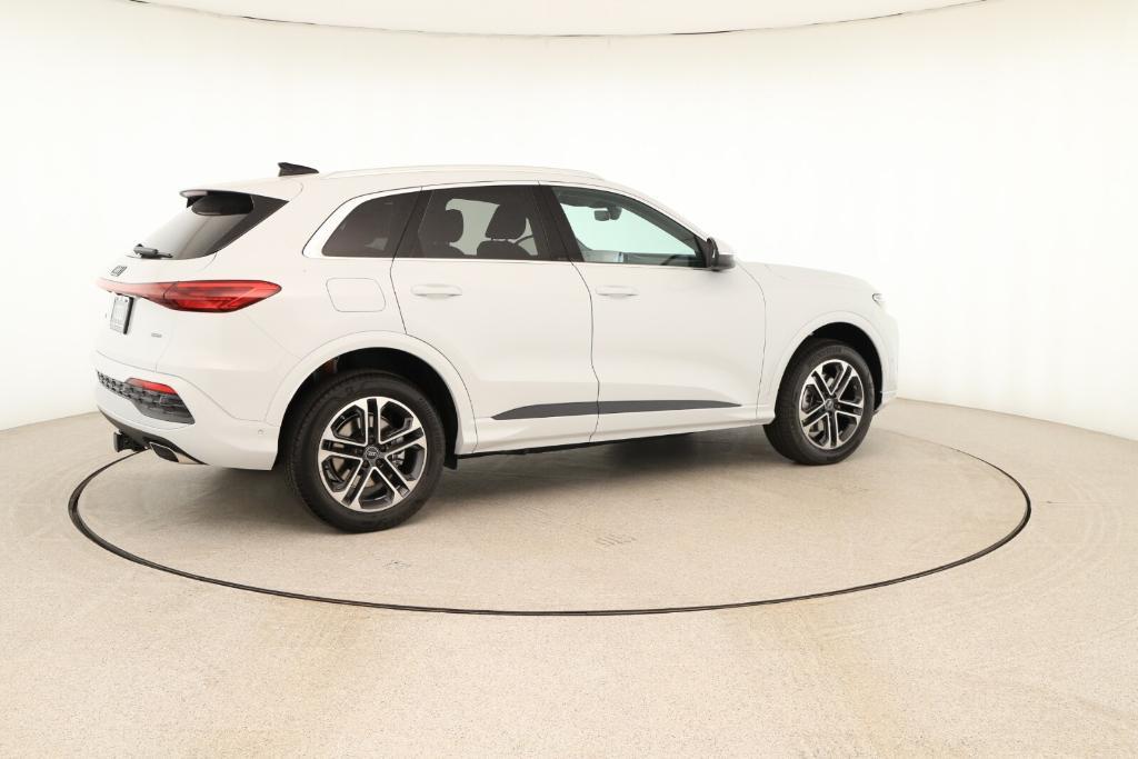 new 2025 Audi Q5 car, priced at $58,085