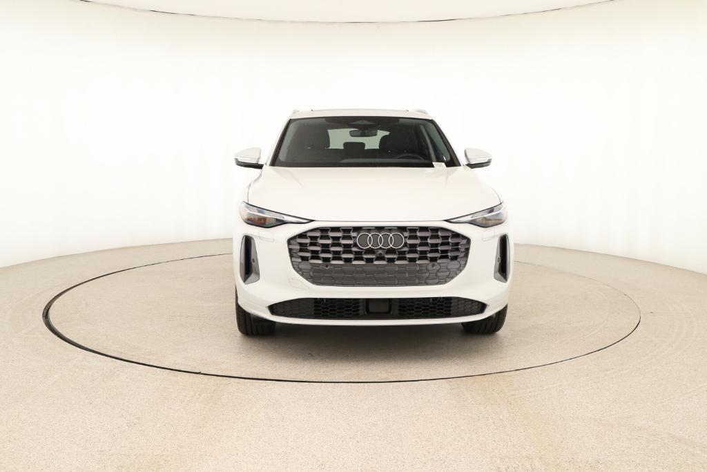 new 2025 Audi Q5 car, priced at $58,085