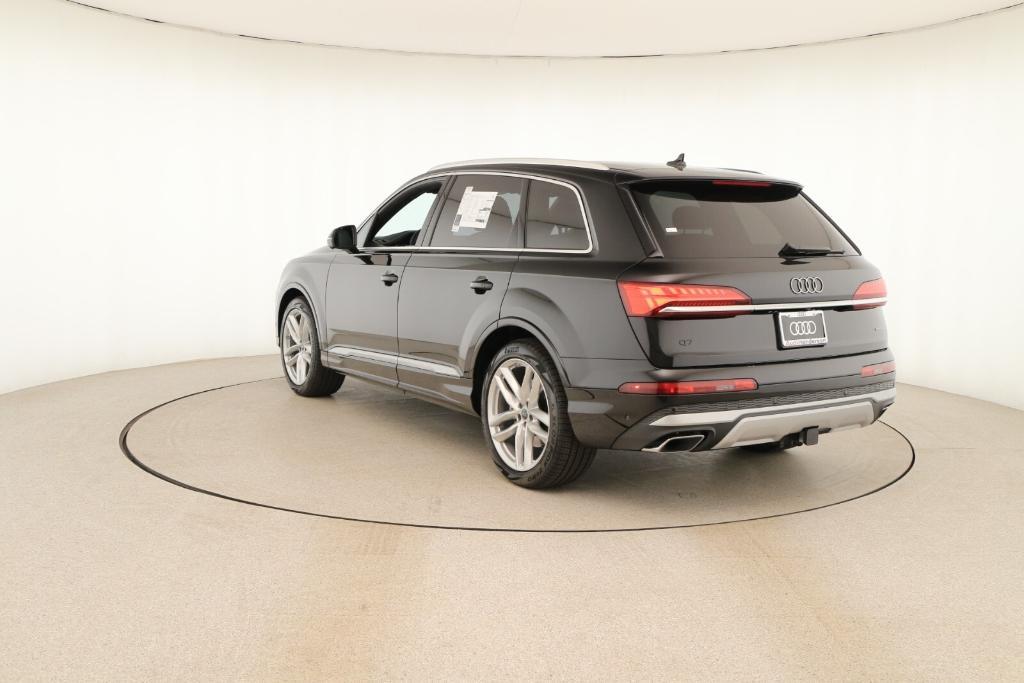 new 2025 Audi Q7 car, priced at $76,170