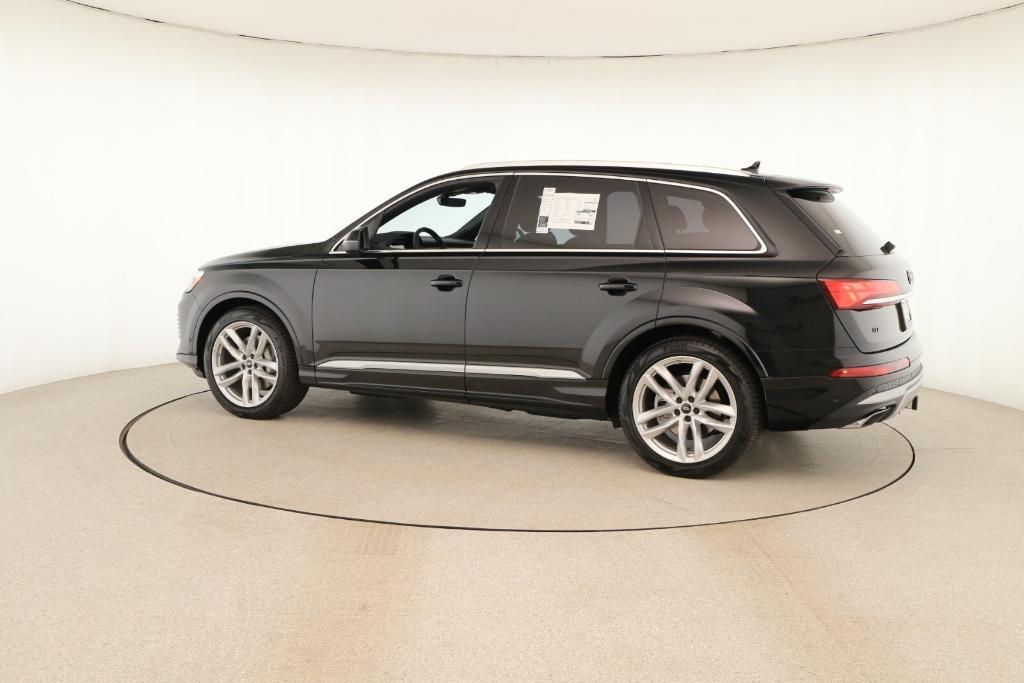 new 2025 Audi Q7 car, priced at $76,170