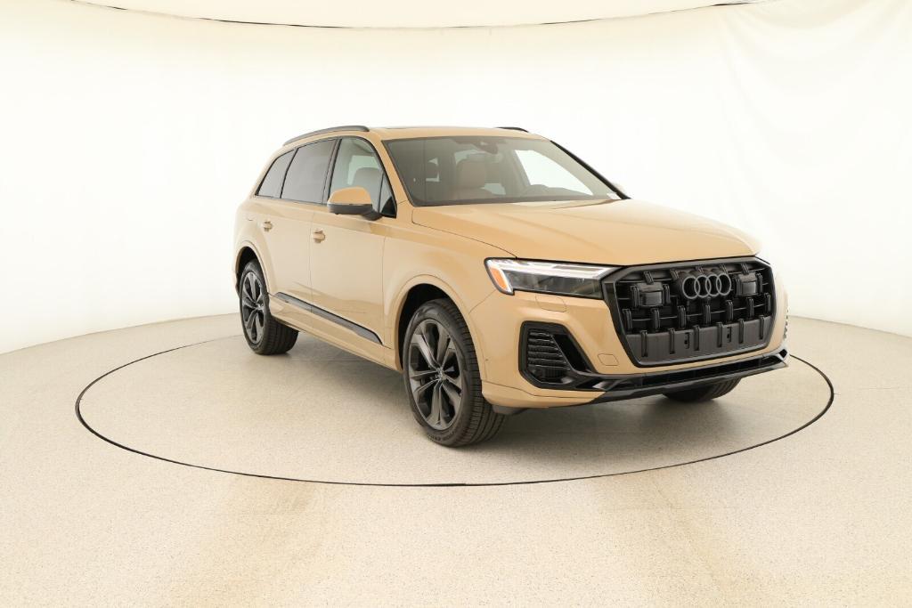 new 2025 Audi Q7 car, priced at $74,610