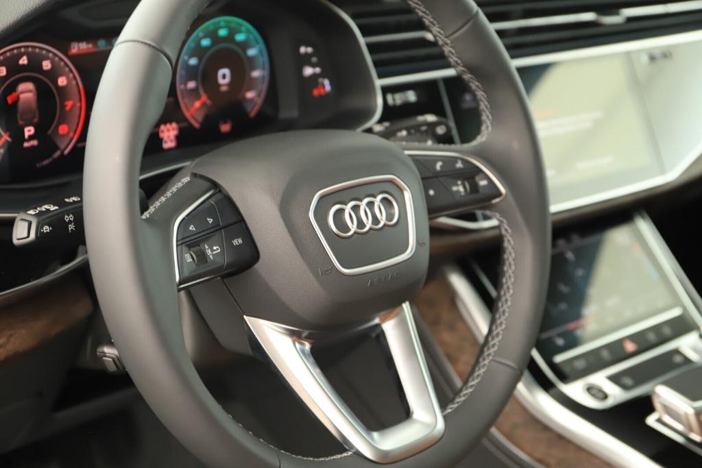 new 2025 Audi Q7 car, priced at $74,610