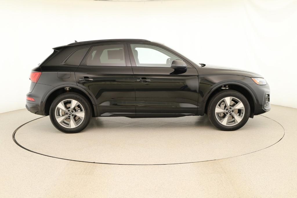 new 2025 Audi Q5 car, priced at $55,505