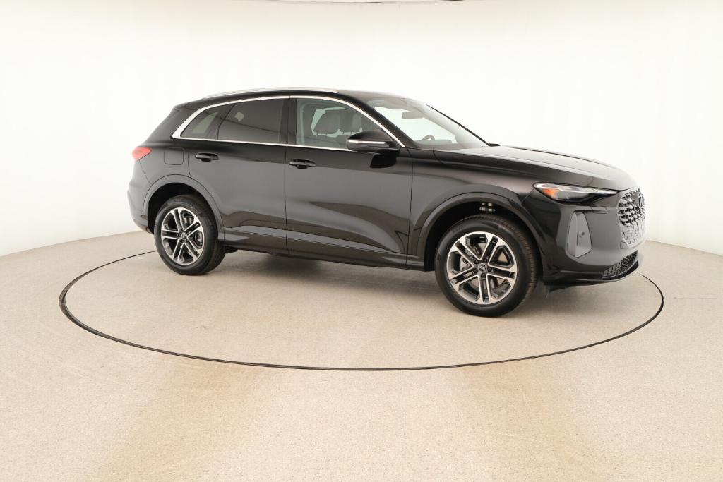 new 2025 Audi Q5 car, priced at $57,950
