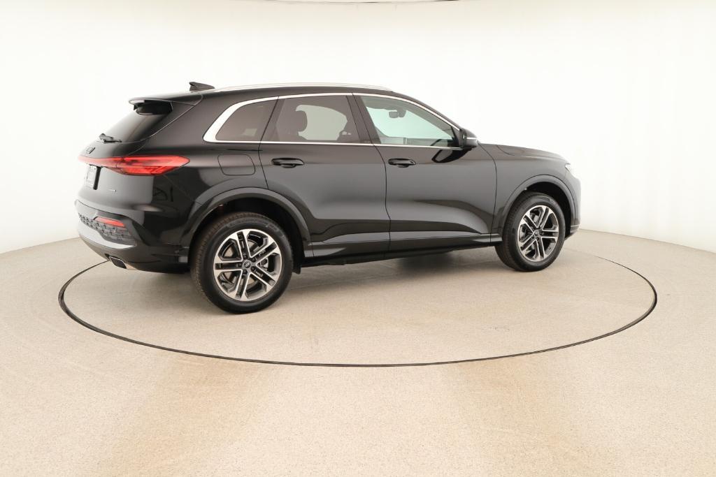 new 2025 Audi Q5 car, priced at $57,950
