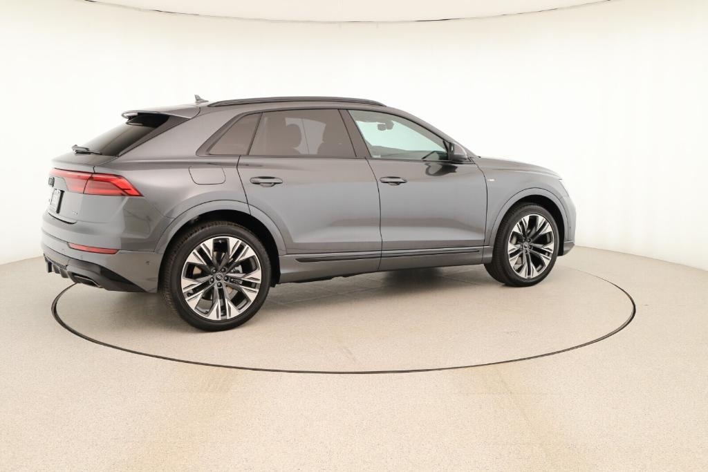 new 2025 Audi Q8 car, priced at $86,425