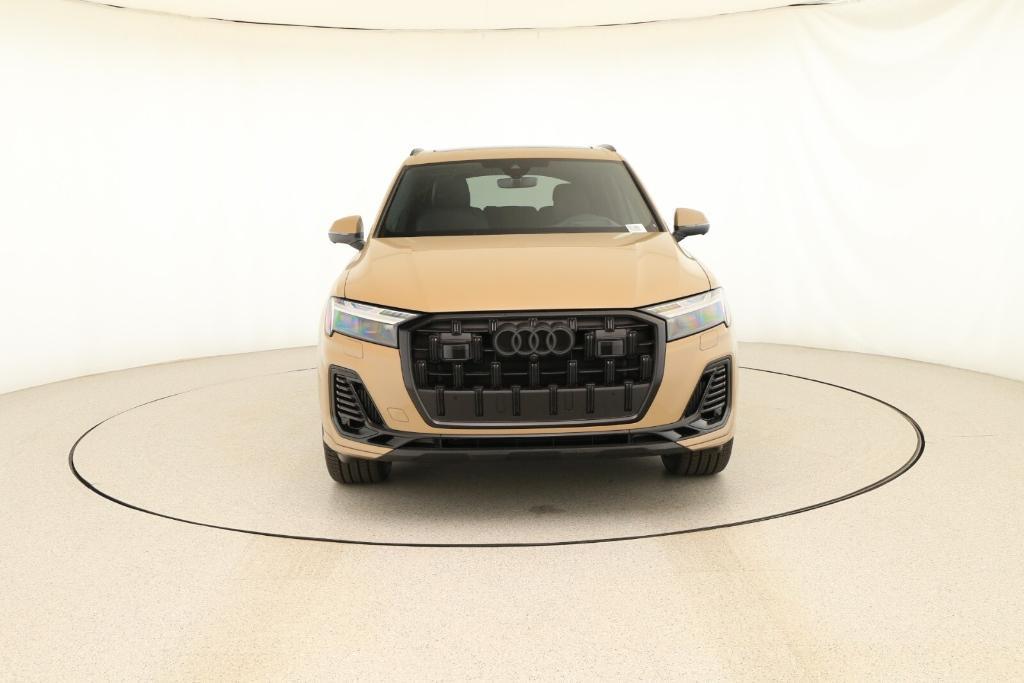 new 2025 Audi Q7 car, priced at $82,910