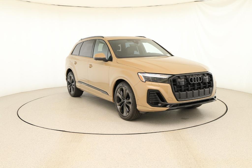 new 2025 Audi Q7 car, priced at $82,910