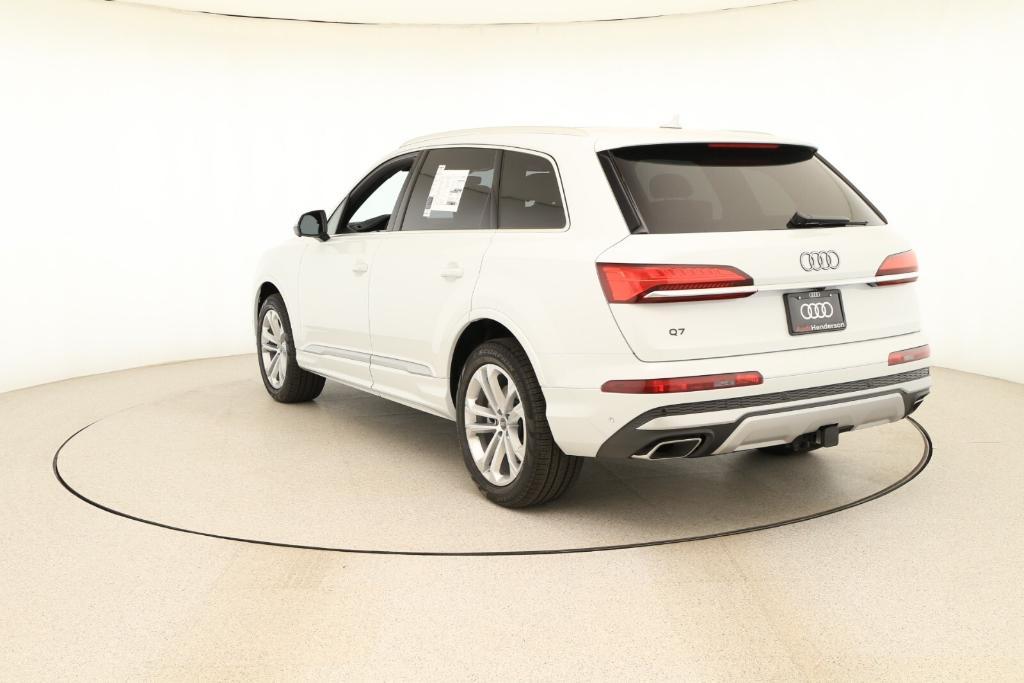 new 2025 Audi Q7 car, priced at $75,510