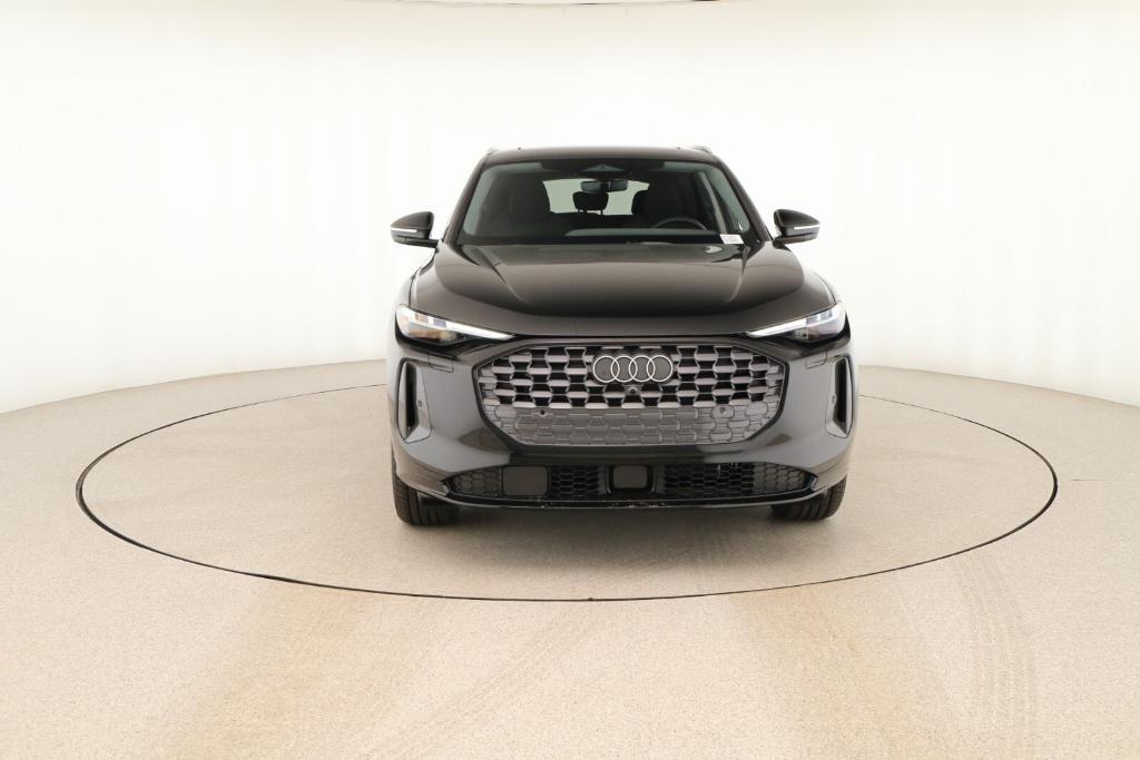 new 2025 Audi Q5 car, priced at $60,025