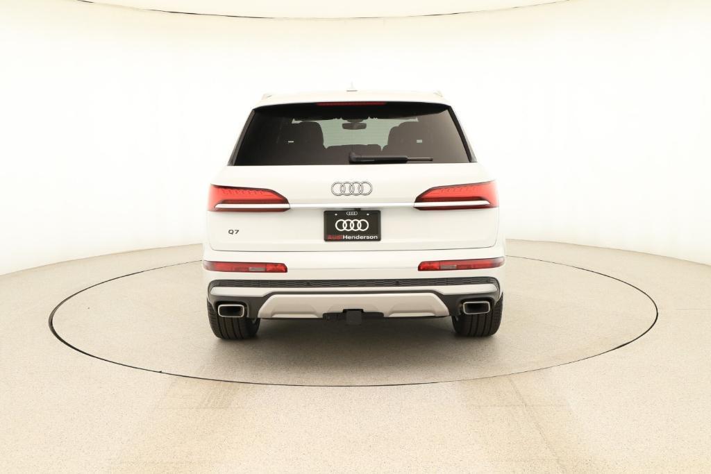 new 2025 Audi Q7 car, priced at $75,510