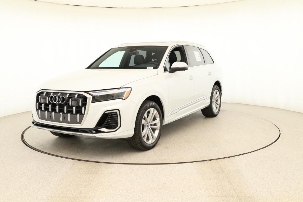 new 2025 Audi Q7 car, priced at $75,510