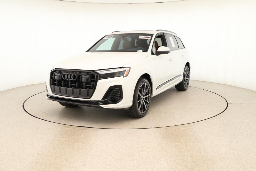 used 2025 Audi Q7 car, priced at $55,648