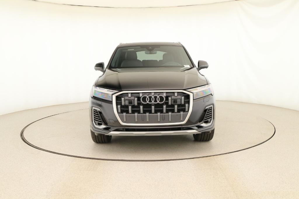 new 2025 Audi Q7 car, priced at $80,870