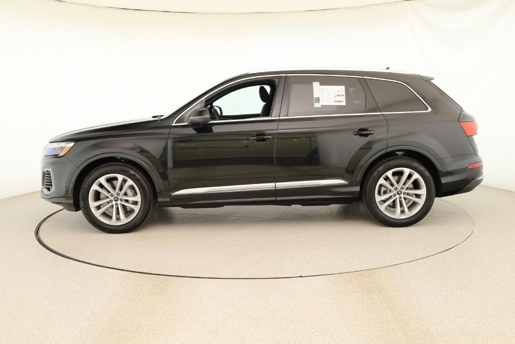 new 2025 Audi Q7 car, priced at $80,870