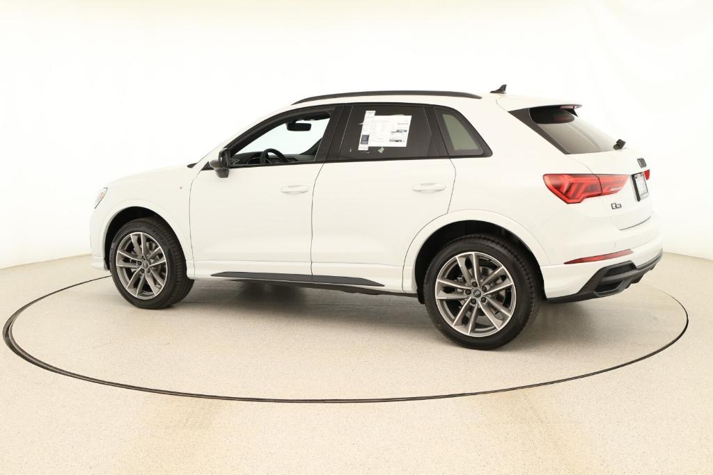 new 2025 Audi Q3 car, priced at $45,975