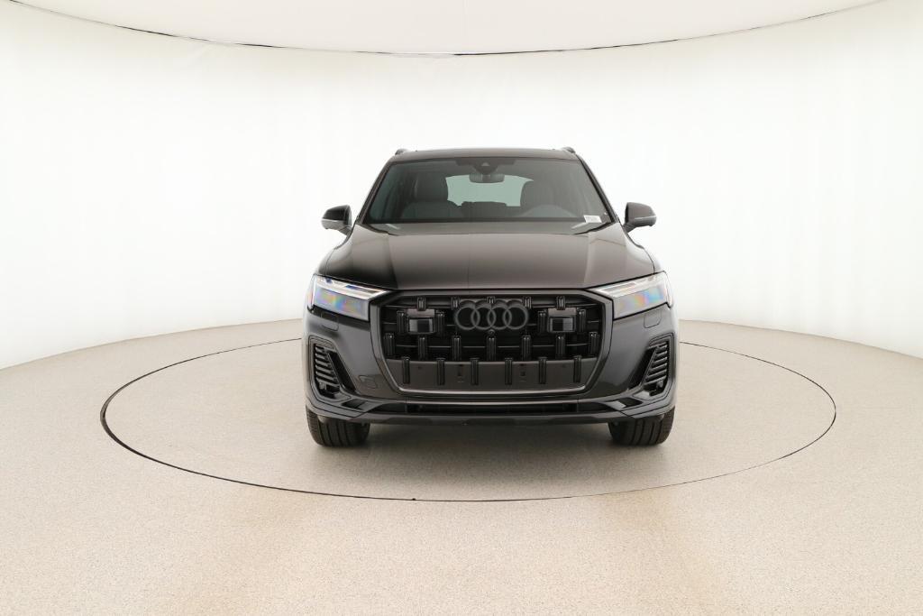 new 2025 Audi Q7 car, priced at $68,820