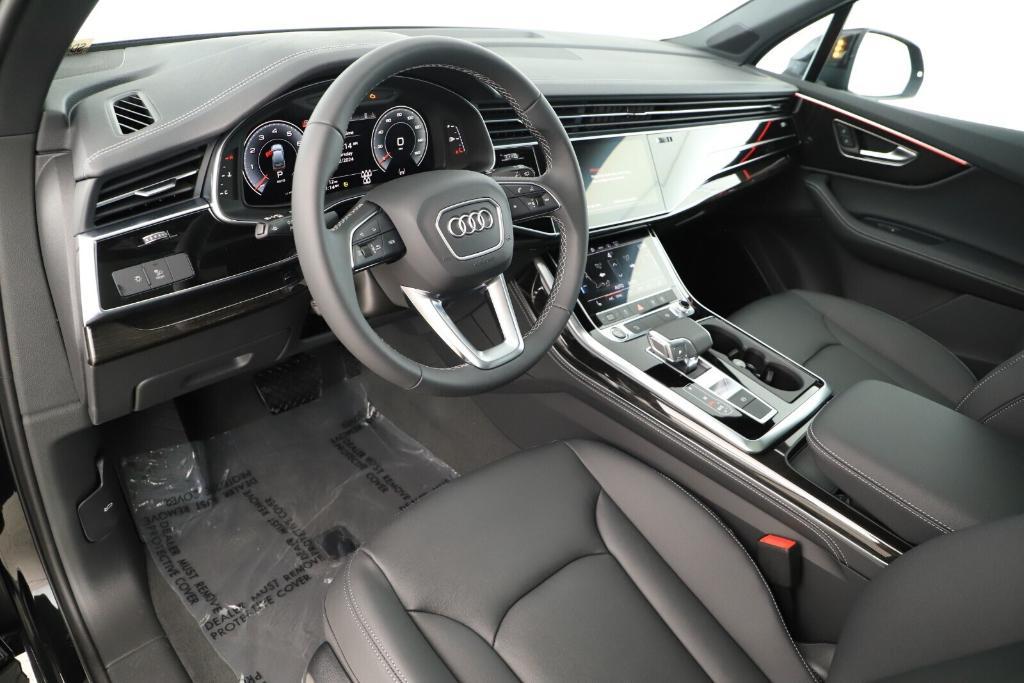 new 2025 Audi Q7 car, priced at $68,820