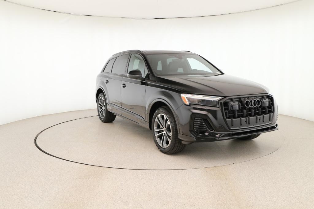 new 2025 Audi Q7 car, priced at $68,820