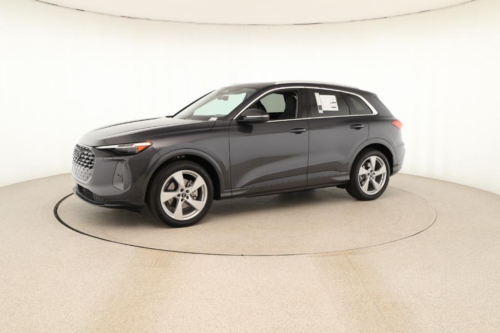 new 2025 Audi Q5 car, priced at $64,700