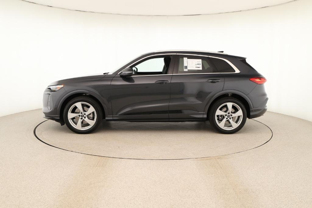 new 2025 Audi Q5 car, priced at $64,700