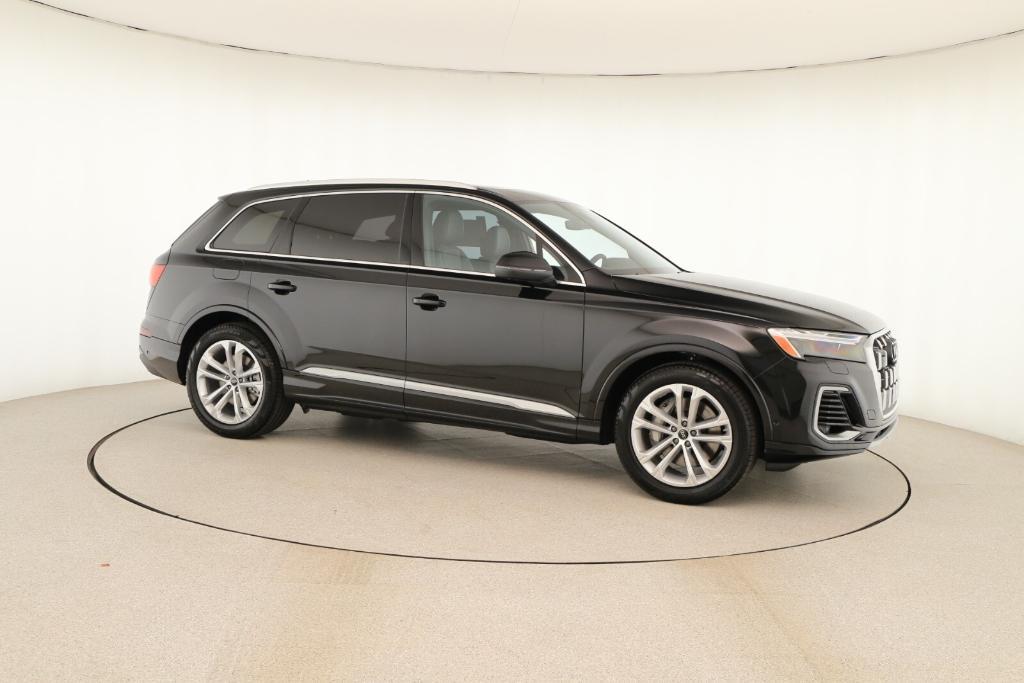 new 2026 Audi Q7 car, priced at $77,005