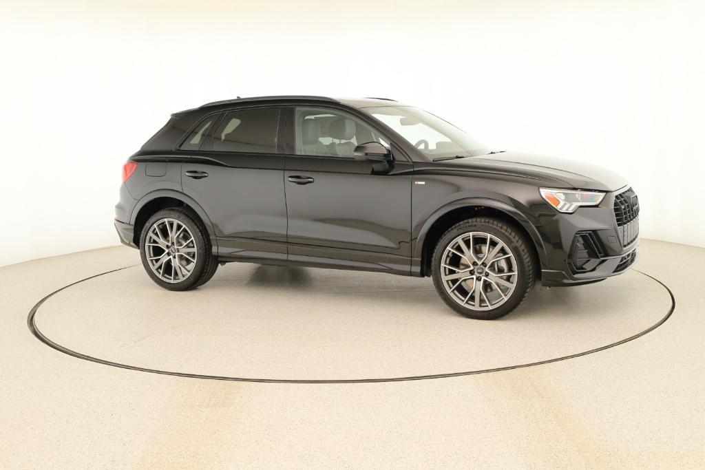 new 2025 Audi Q3 car, priced at $47,675