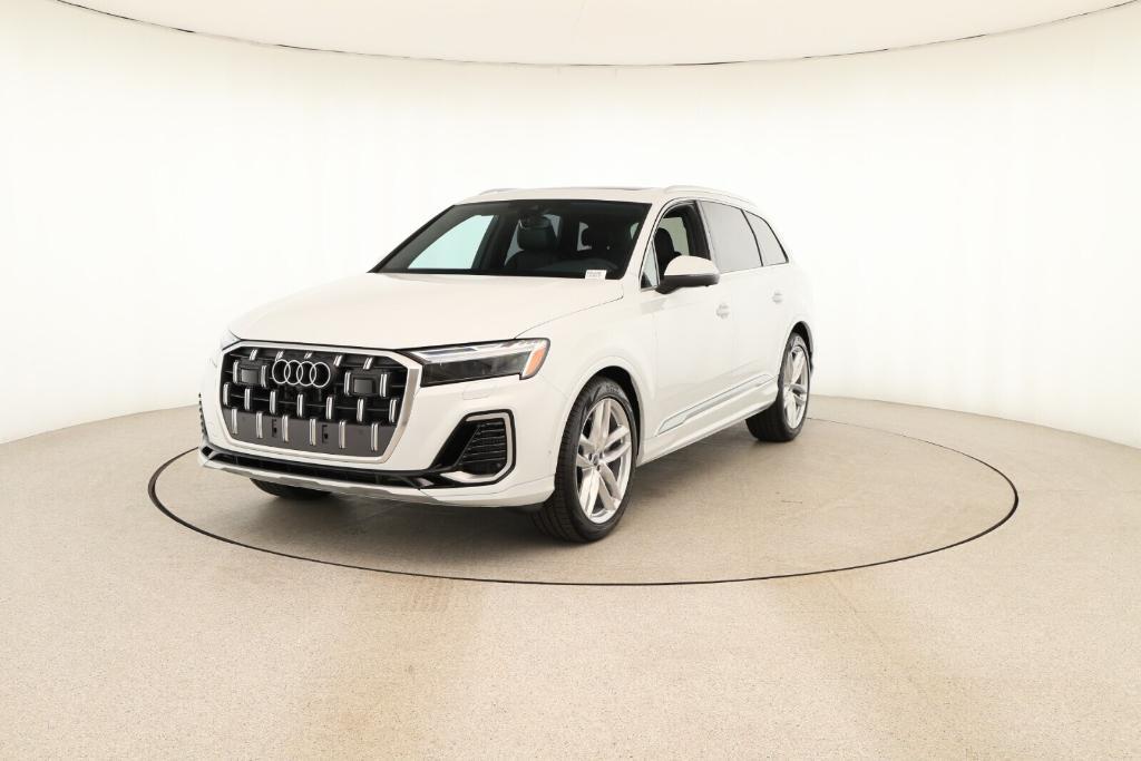 new 2025 Audi Q7 car, priced at $76,770