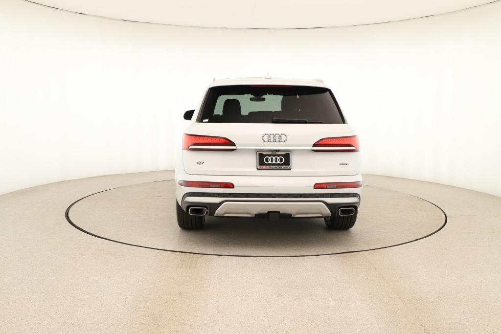 new 2025 Audi Q7 car, priced at $76,770