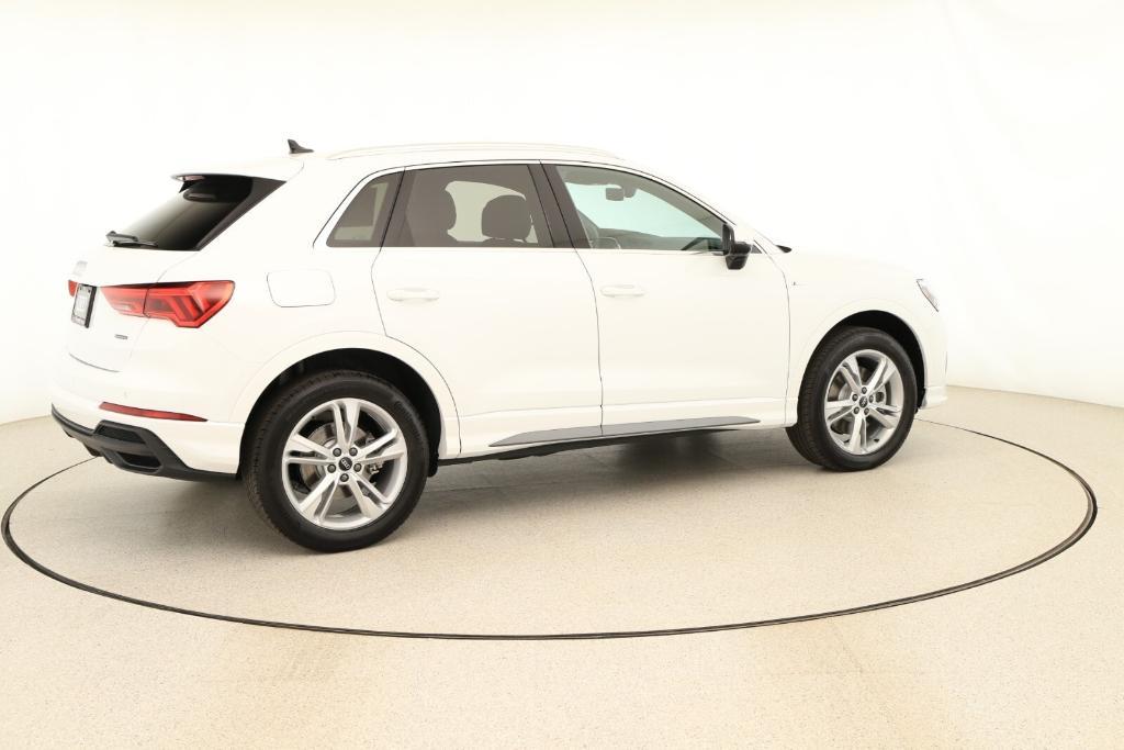 new 2024 Audi Q3 car, priced at $47,325