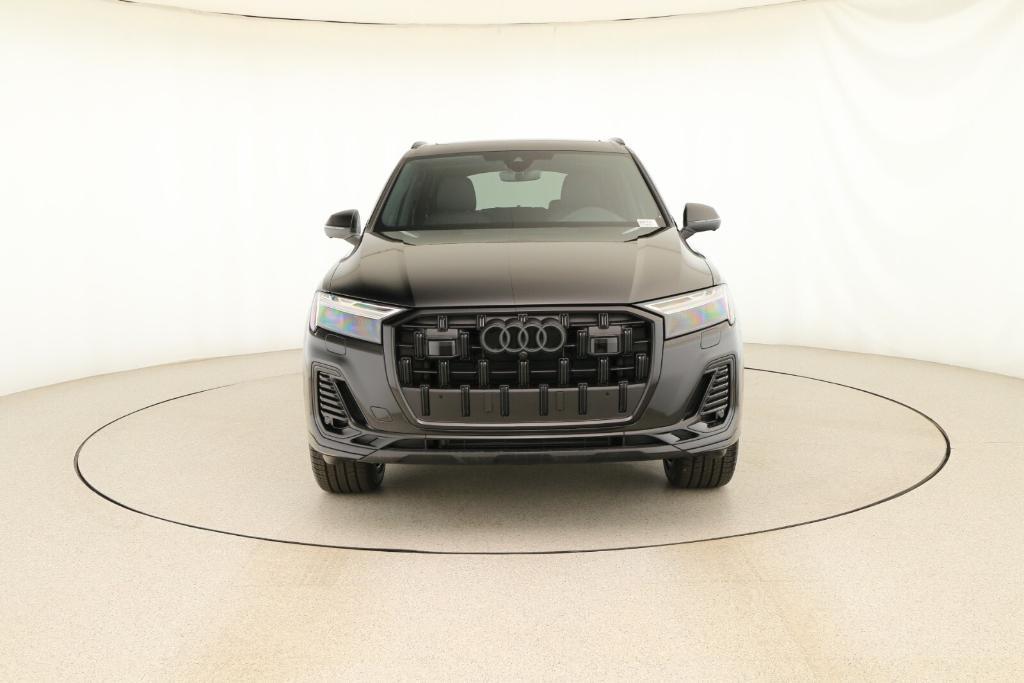 new 2025 Audi Q7 car, priced at $72,420