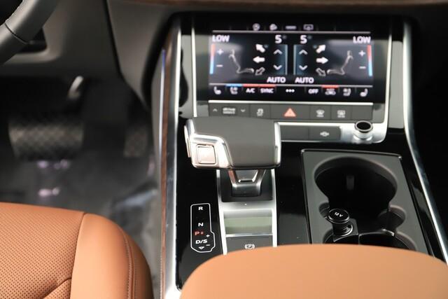 new 2025 Audi Q7 car, priced at $72,985