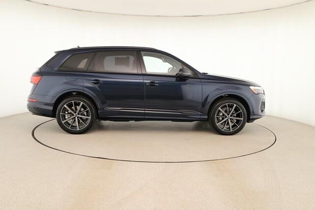 new 2025 Audi Q7 car, priced at $72,985